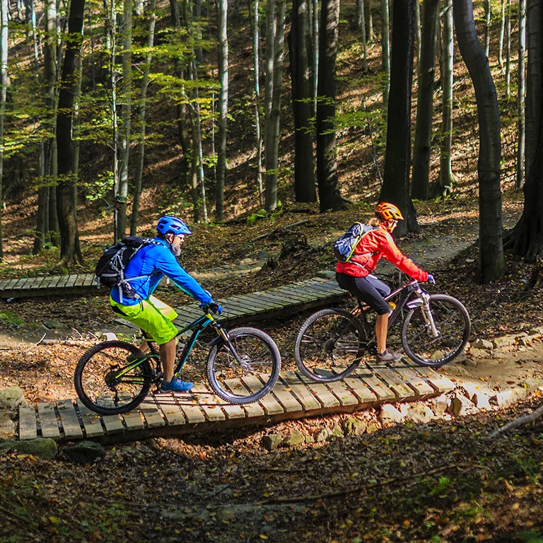 hm-gallery-trails-couple-mountain-biking-hot-springs-village